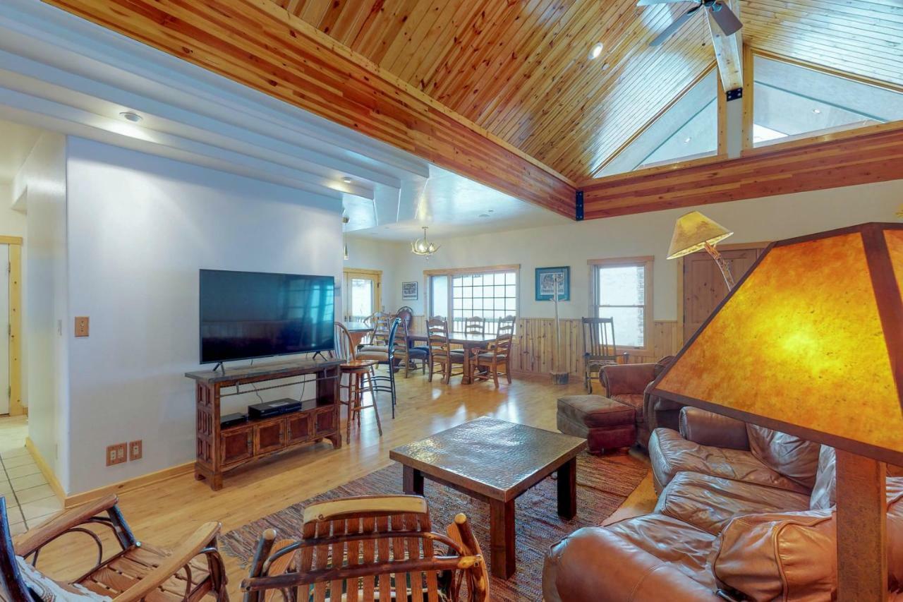 Antler Ridge Villa Big Sky Exterior photo