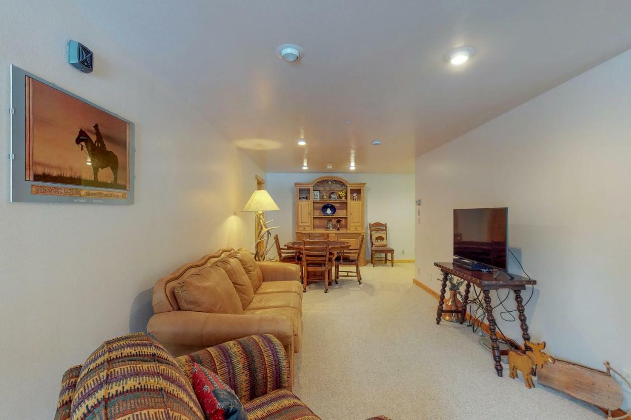 Antler Ridge Villa Big Sky Exterior photo