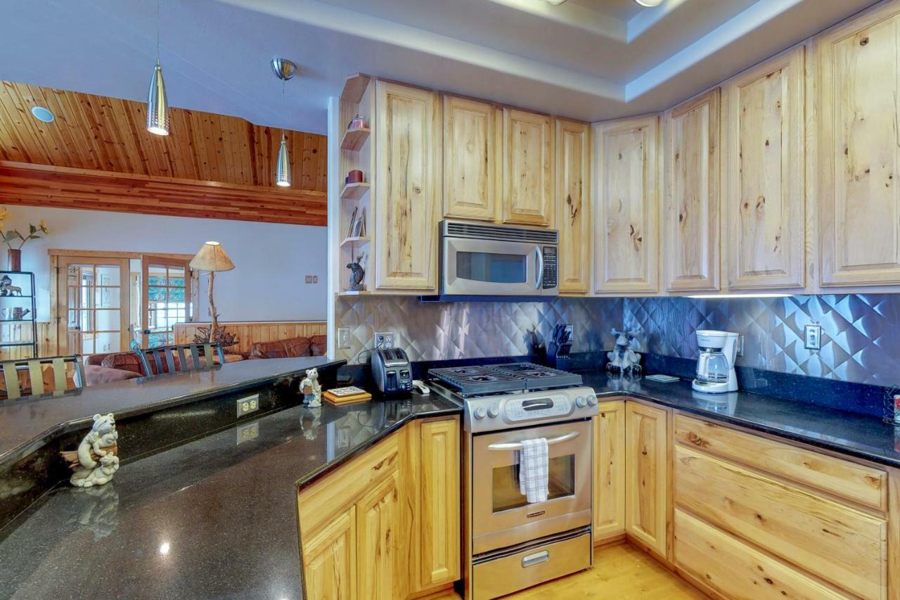 Antler Ridge Villa Big Sky Exterior photo