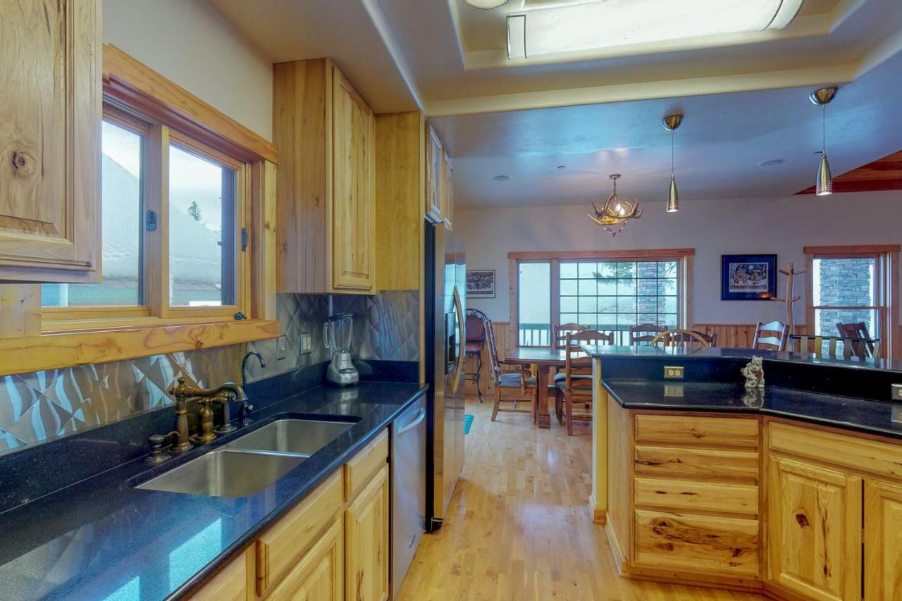 Antler Ridge Villa Big Sky Exterior photo