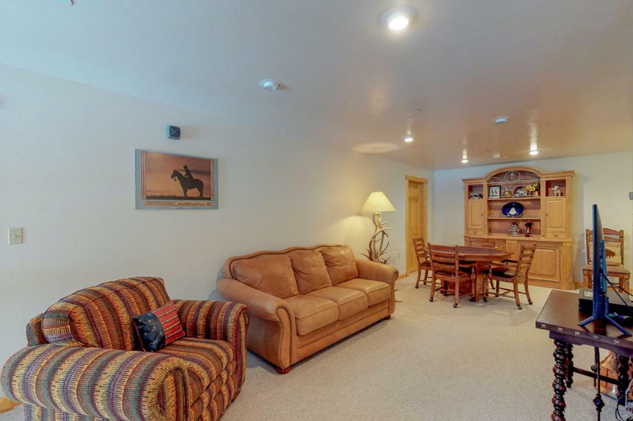 Antler Ridge Villa Big Sky Exterior photo