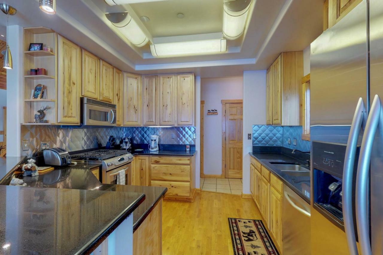 Antler Ridge Villa Big Sky Exterior photo