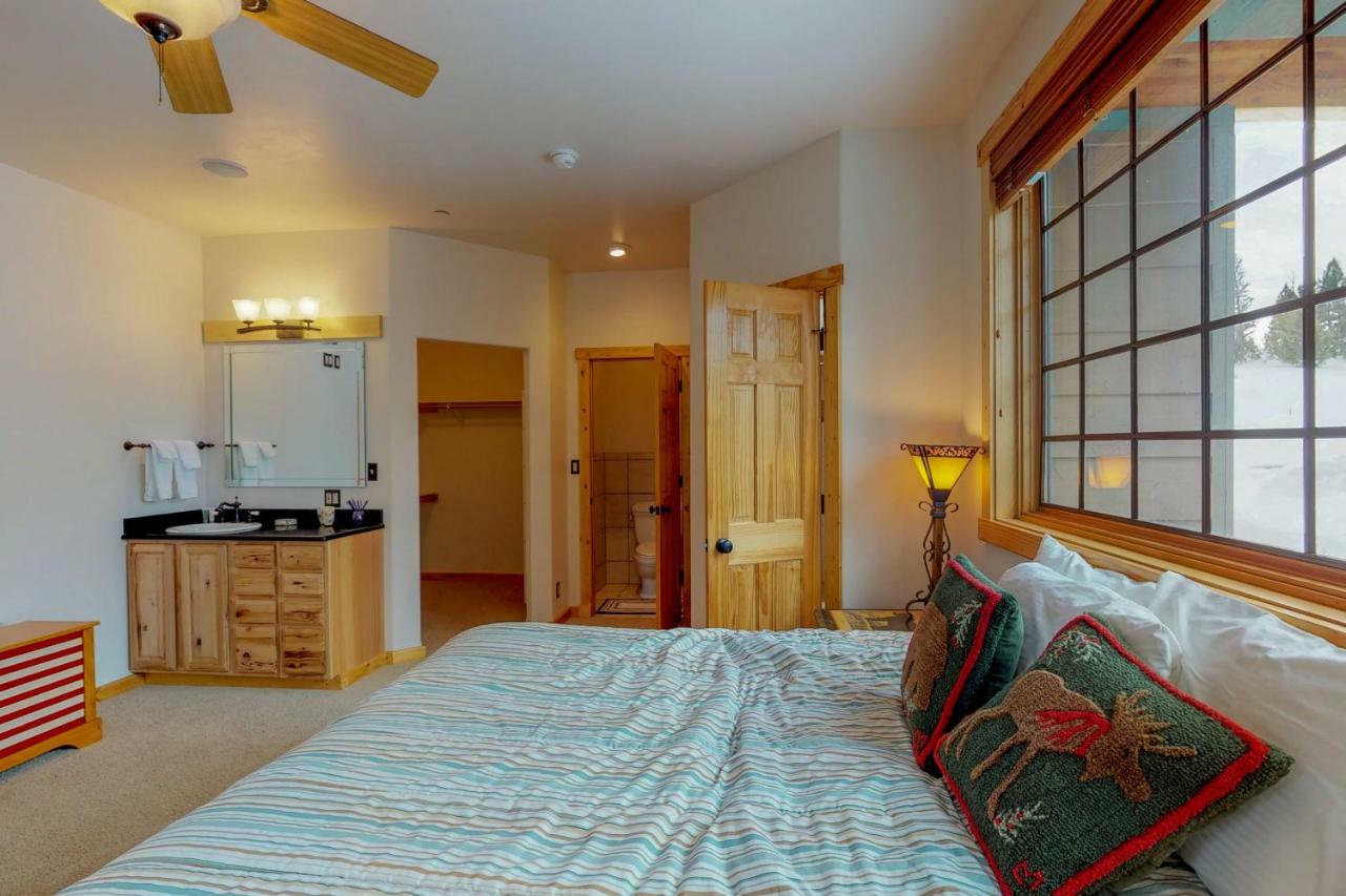 Antler Ridge Villa Big Sky Exterior photo
