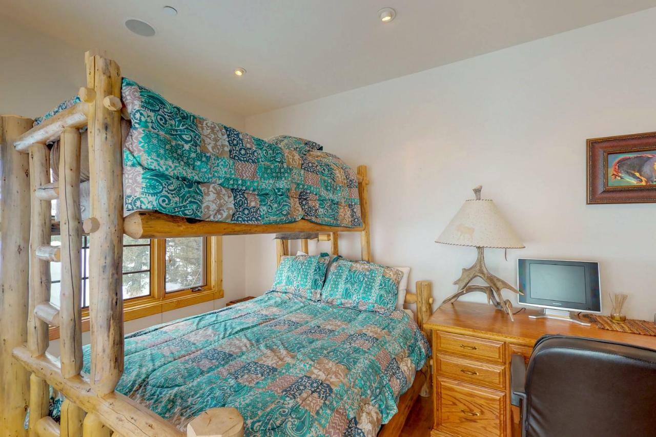 Antler Ridge Villa Big Sky Exterior photo